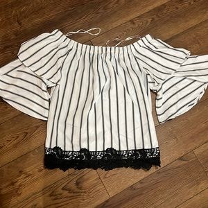 Roomates Brand Off Shoulder Juniors Fit top Size Large. NWT